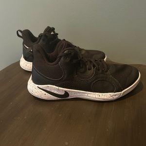 Nike Fly by Mid 2 Basketball Shoes